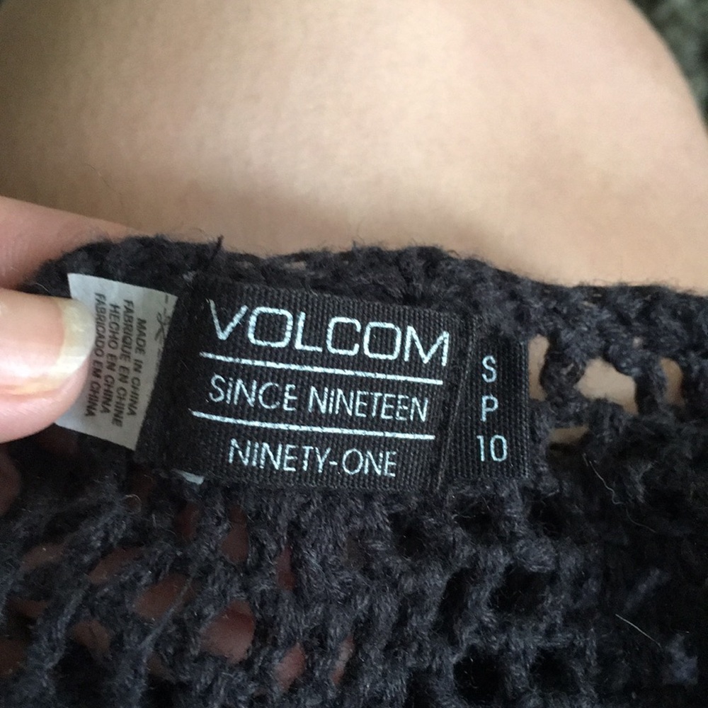 Volcom top - Picture 3 of 3